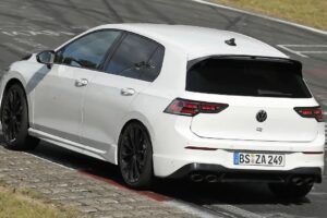 폭스바겐, 사상 가장 강력한 골프 R 개발 중