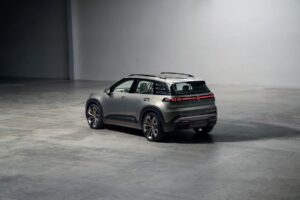 imgi 70 volkswagen reveals new electric crossover concept calls it id cross 5 92