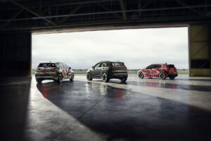 imgi 102 volkswagen reveals new electric crossover concept calls it id cross 37 103