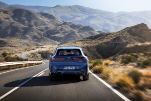 imgi 263 all new 2026 bmw ix3 electric suv debuts with futuristic design 463 hp and 500 mile range 117 38