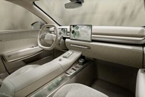 imgi 97 volkswagen reveals new electric crossover concept calls it id cross 32 89