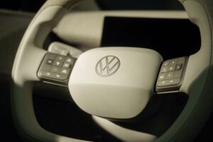 imgi 104 volkswagen reveals new electric crossover concept calls it id cross 39 83