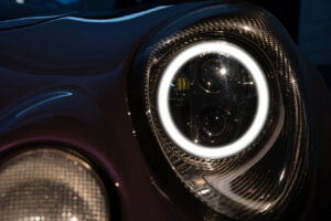 600kg·250마력 K-시리즈, 궁극의 로터스 엘리스 등장... 맥라렌 F1처럼 가운데 운전석 배치