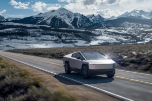 tesla cybertruck long range rwd 2048x1280 1 1