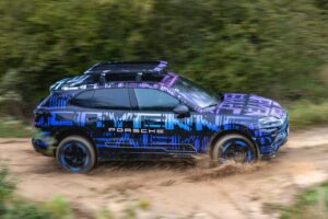 porsche cayenne electric im gelande 5