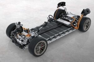 porsche cayenne electric chassis mit batterie und antrieb 13