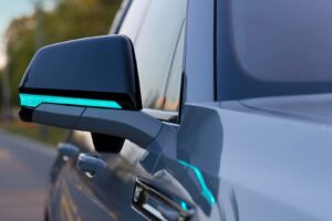 cadillac escalade iql 3 3