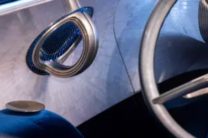 Mercedes Benz Vision Iconic 18 19