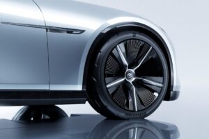 마쓰다, 로터리 엔진 부활… 탄소중립 연료로 진화한 ‘비전-X 쿠페’