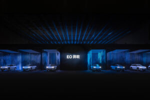 B952E37B 41BD 60F7 5294 AE4AEE439294 14