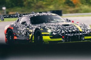 “GT3급 괴물” 메르세데스-AMG, 트랙 스포츠 콘셉트로 돌아온 순수 퍼포먼스