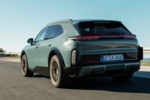 imgi 22 New Porsche Cayenne Electric reveal images 4 22
