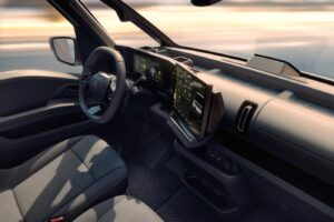 imgi 13 renault trafic e tech 2025 2 1400x933 1 11