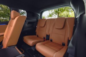 imgi 14 mercedes benz glb 2025 06 min 1400x933 1 25