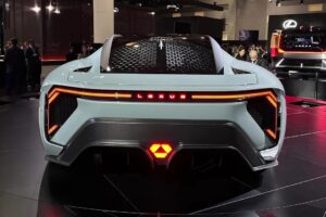 2초대 가속에 700km 주행…렉서스 LFA 후속 윤곽 드러나