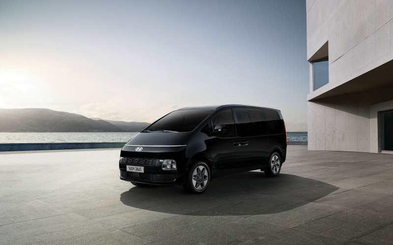 더 뉴 스타리아 라운지 외장