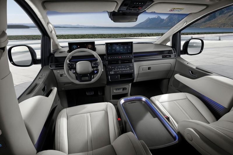 더 뉴 스타리아 라운지 내장