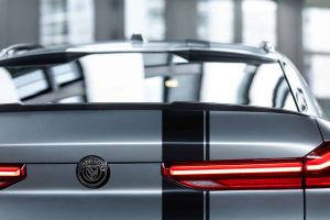 22인치 휠에 카본 풀세트, 만하르트 MHX6 500의 위협적 존재감