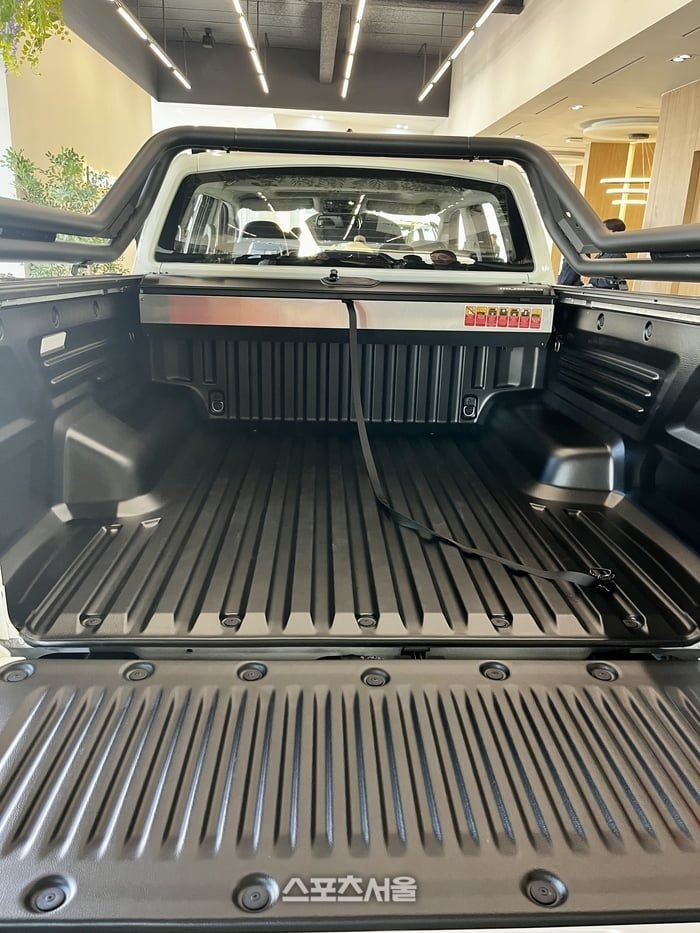 KGM 무쏘 Q300 실차 공개 사진 많음