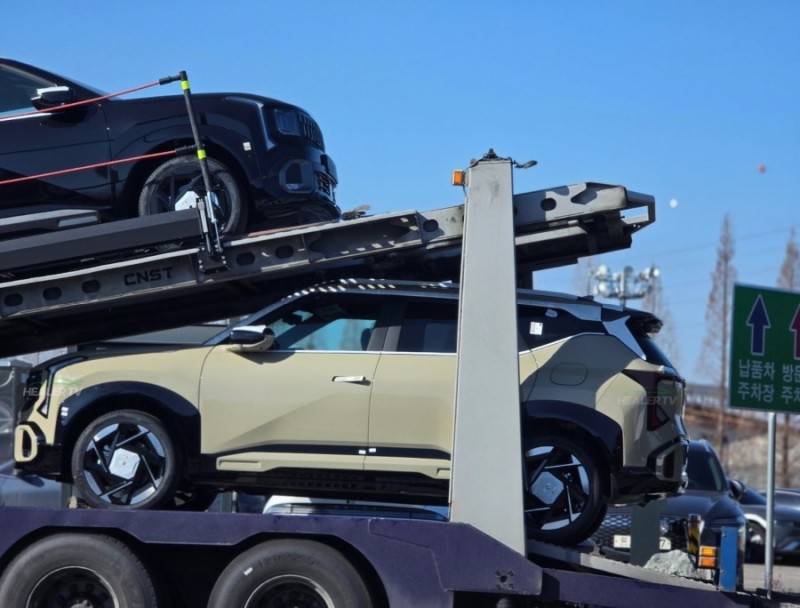 눈에 띄는 컬러 셀토스 풀체인지