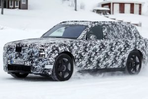 롤스로이스, 두 번째 전기차 ‘전기 SUV’ 포착... 2027년 데뷔 예고 imgi 22 New Rolls Roce electric SUV 002 2