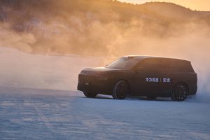 화웨이가 만든 SUV, 영하 53도에서 살아남았다 imgi 66 huawei dongfeng suv yijing 5 9