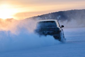 화웨이가 만든 SUV, 영하 53도에서 살아남았다 imgi 73 huawei dongfeng suv yijing 4 11