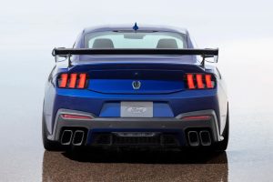 911 GT3 겨냥한 머스탱 등장, 815마력급 슈퍼차저 V8 장착한 포드의 새로운 무기