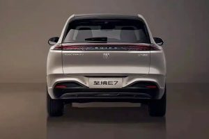 흔들리던 GM, 중국서 반격 카드 꺼냈다…뷰익 일렉트라 E7 공개 imgi 3 e59bbee78987 70 2