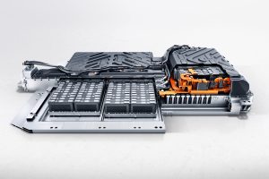 메르세데스-벤츠, EQA·EQB 배터리 화재 리콜 1년 만에