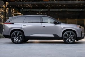 아이오닉 9과 경쟁할 토요타 하이랜더 EV 공개, 20년 공식 깨고 전기 SUV로 재탄생 imgi 116 2283c3a9 944f 5211 a3b5 d56301650000 4