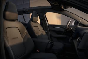 더 싸고 더 똑똑해졌다…볼보 2027년형 EX30 공개 imgi 105 Volvo EX30 EV Black Edition interior 4