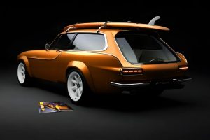 이게 그 볼보 맞아? 클래식 왜건의 파격 변신