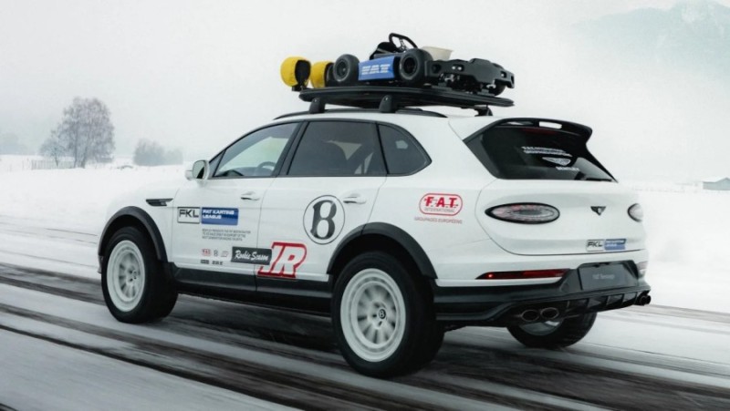 벤틀리 벤테이가 X 컨셉 공개