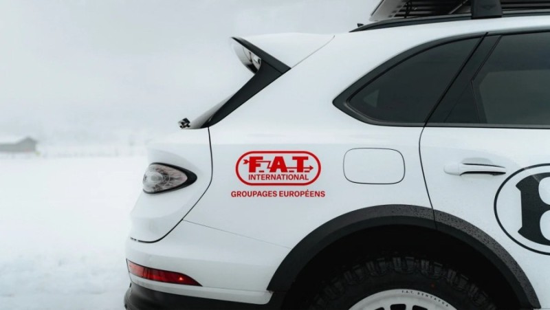 벤틀리 벤테이가 X 컨셉 공개