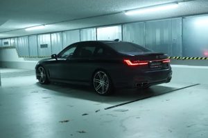 V12 끝났다고? 만하르트, 711마력으로 BMW M760Li 되살렸다