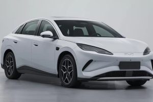 1,000km 주행에 메가와트 충전까지…BYD 플래그십 세단 씰 08 공식 공개 imgi 19 byd seal 08 3