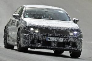 BMW M5 페이스리프트, 세단·투어링 동시 포착…2027년 하반기 공개 예정