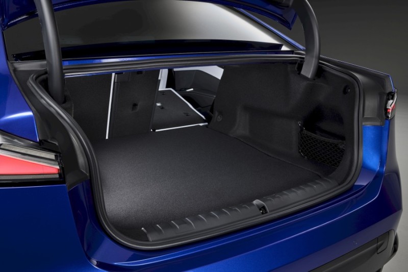 BMW 차세대 i3 공개, 900km 주행거리에 슈퍼브레인까지..