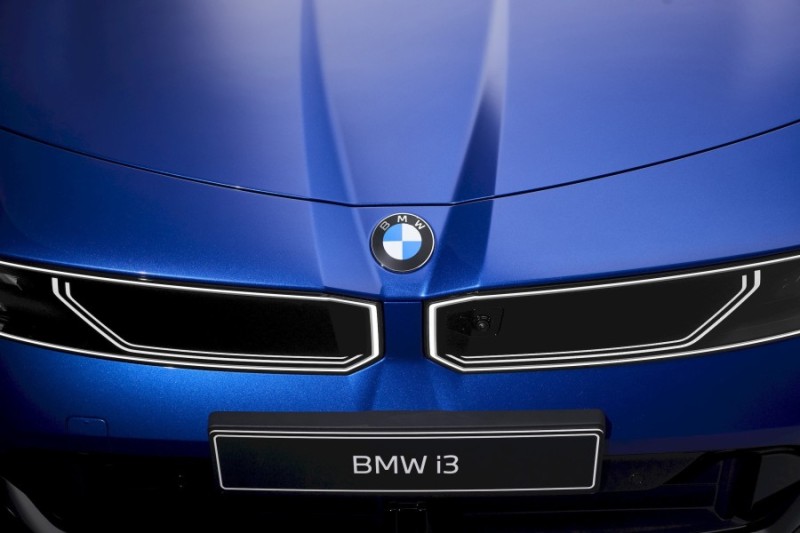BMW 차세대 i3 공개, 900km 주행거리에 슈퍼브레인까지..
