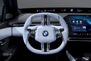 10분 충전에 400km… BMW 신형 i3 공개, 테슬라 정조준 imgi 136 2027 bmw i3 neue klasse shatters competition with 463 horsepower and up to 560 miles of range 3 28