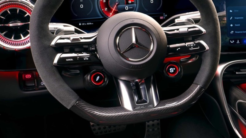 메르세데스-AMG 첫 전용 전기 세단 ‘GT 4도어 쿠페’ 실내 공개