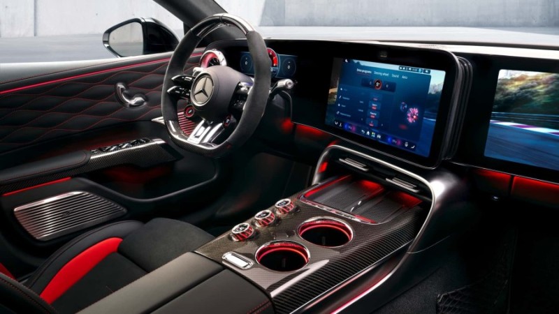 메르세데스-AMG 첫 전용 전기 세단 ‘GT 4도어 쿠페’ 실내 공개