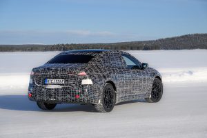 충전 400kW·항속 800km 이상…BMW가 테슬라 모델3 겨냥해 꺼낸 카드 P90631110 highRes 8
