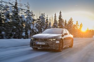 충전 400kW·항속 800km 이상…BMW가 테슬라 모델3 겨냥해 꺼낸 카드 P90631139 highRes 10