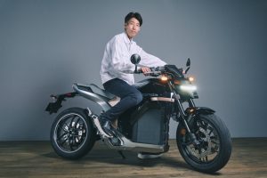 iF 디자인 금상 받은 혼다 첫 전기 바이크 WN7 imgi 10 social 10