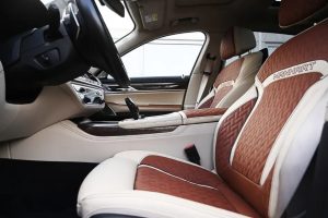 V12 끝났다고? 만하르트, 711마력으로 BMW M760Li 되살렸다