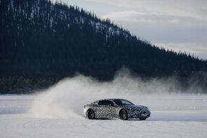 메르세데스-AMG, 첫 순수 전기 4도어 쿠페 출격 준비 완료…V8 굉음까지 품었다