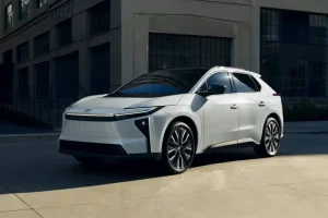 토요타 bZ, 미국 전기차 판도를 바꿨다…비테슬라 1위·프리우스까지 추월 2026 Toyota bZ EV 1 2