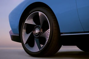 “비 맞는 소리까지 설계했다”…롤스로이스의 집념으로 완성한 나이팅게일 공개 Rolls Royce Project Nightingale 11 2048x1152 1 14